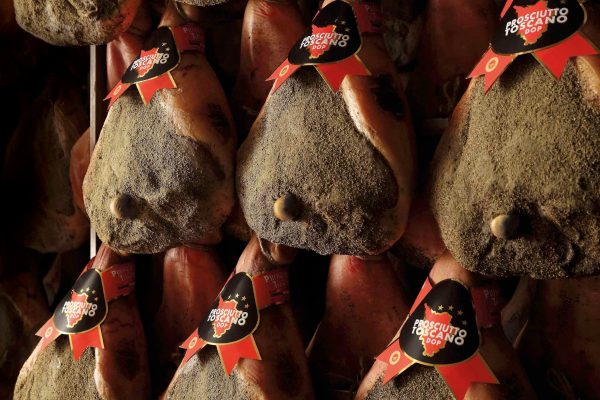 Prosciutto Toscano: Poklad italské gastronomie s dlouhou tradicí