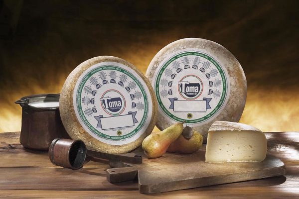 Toma Piemontese: Tradiční italský sýr s jedinečným charakterem