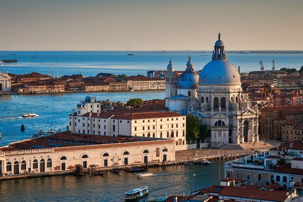 Benátky: Město kanálů, umění a romantiky